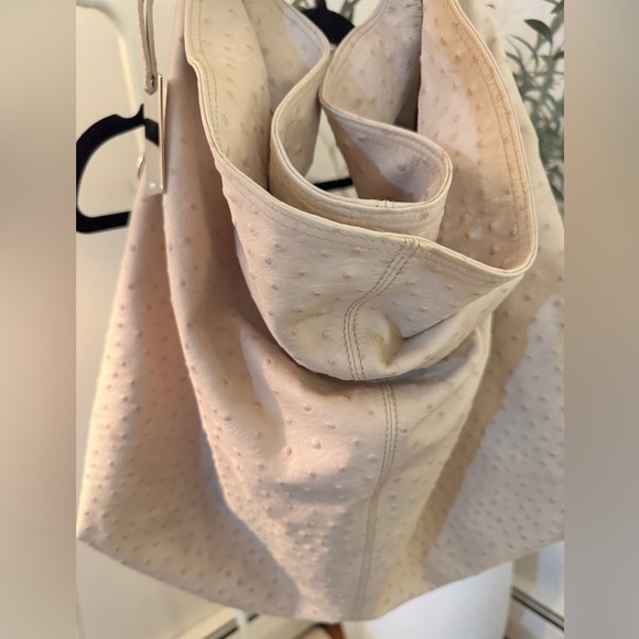Furla Elisabeth Ostrich hobo bag %100 percent leather - Picture 13 of 16